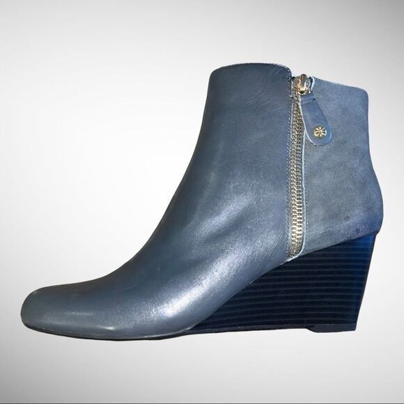 Isaac Mizrahi Live Gray Kiera Wedge Ankle Boot, New without Box 8M - Picture 5 of 7